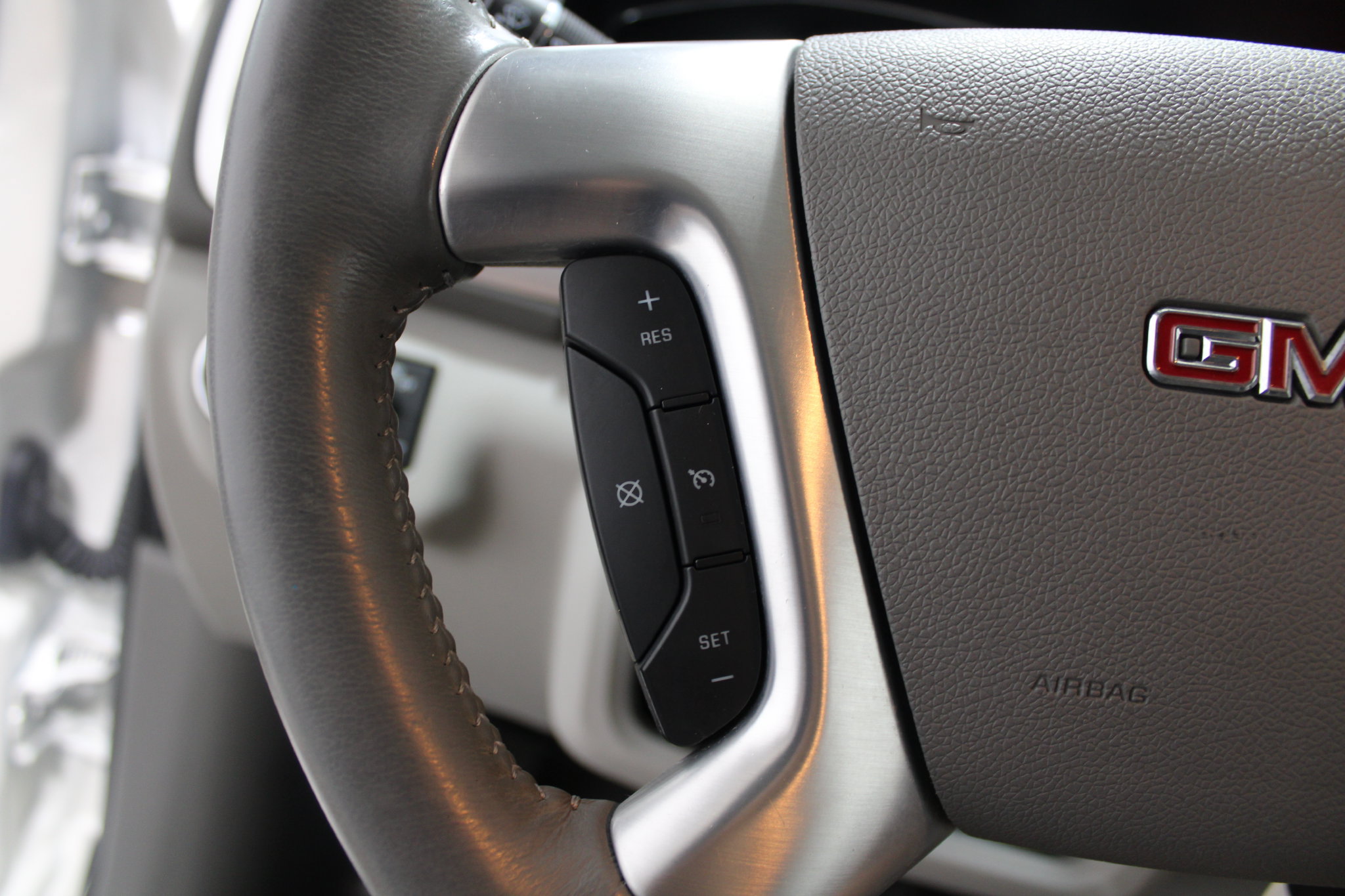 Used 2015 GMC Acadia SLT FWD image 41