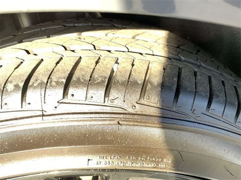 Used 2025 Toyota Camry SE image 35