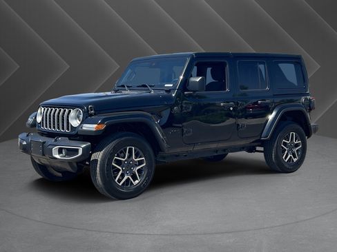 Used 2025 Jeep Wrangler Unlimited Sahara AWD/4WD image 34