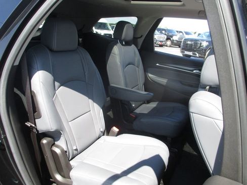Used 2020 Buick Enclave Essence w/ Sound and Sites Package FWD image 24