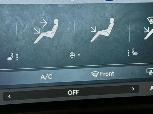 Used 2025 Jeep Wrangler Sport S image 23