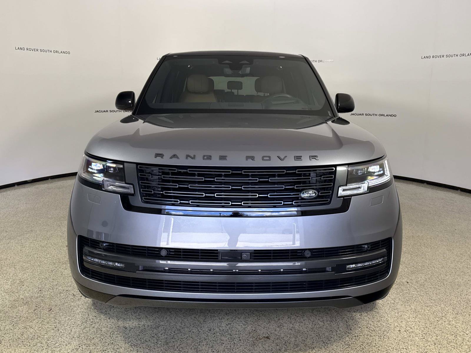 Used 2026 Land Rover Range Rover Long Wheelbase SE AWD/4WD image 8
