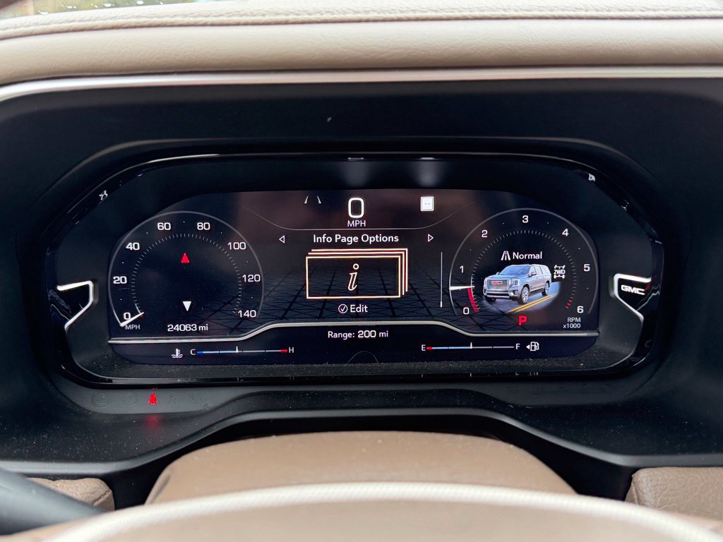Used 2022 GMC Yukon Denali AWD/4WD image 23