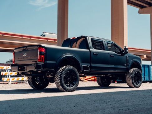 New 2026 Ford F250 Lariat w/ Black Appearance Package image 17