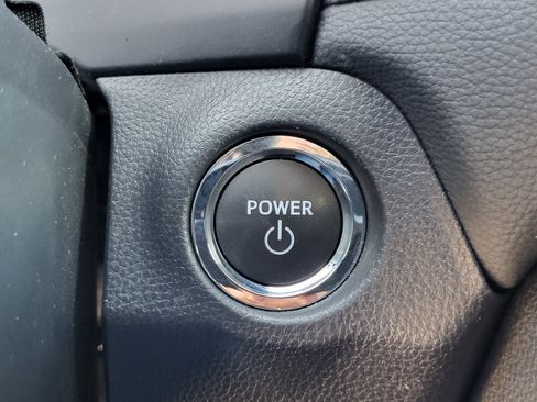 Certified 2025 Toyota RAV4 XLE image 32