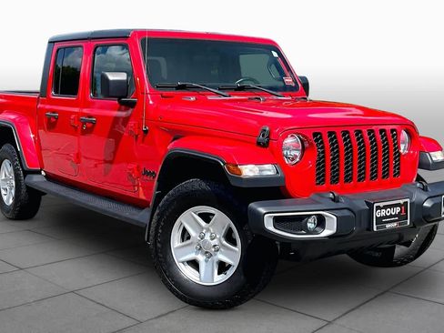 Used 2021 Jeep Gladiator Sport AWD/4WD image 3