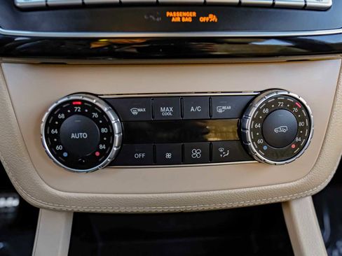 Used 2019 Mercedes-Benz GLE 43 AMG AMG GLE 43 image 27