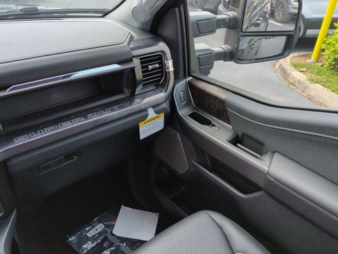 New 2026 Ford F250 Lariat w/ Black Appearance Package image 16