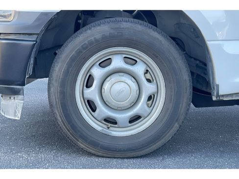 Used 2018 Ford F150 XL w/ Trailer Tow Package image 9