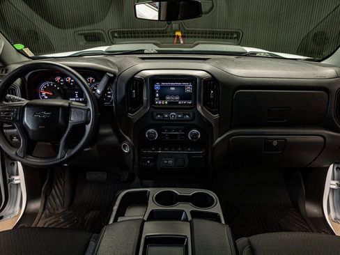 Used 2025 Chevrolet Silverado 1500 Custom Trail Boss w/ LPO, Dark Essentials Package image 19