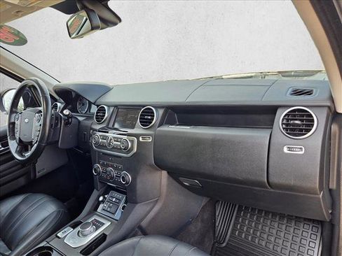 Used 2016 Land Rover LR4 HSE image 22