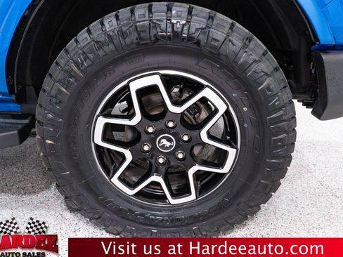 Used 2024 Ford Bronco Outer Banks image 10