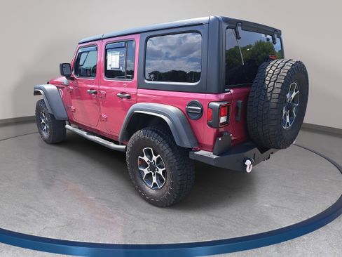 Used 2022 Jeep Wrangler Unlimited Rubicon w/ Cold Weather Group AWD/4WD image 7