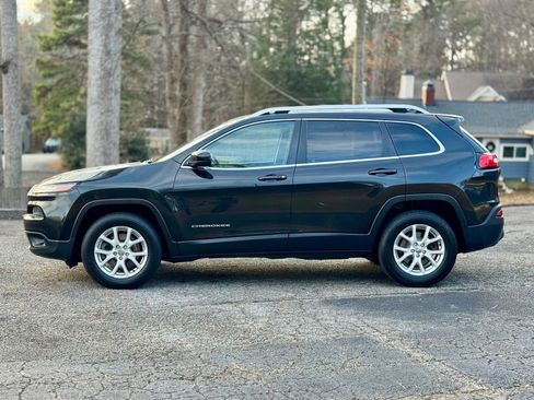 Used 2015 Jeep Cherokee Latitude w/ Comfort/Convenience Group image 4