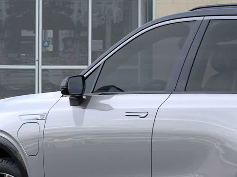 New 2026 Cadillac Vistiq Premium Luxury w/ LPO, Floor Liner Package image 12