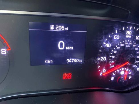 Used 2021 Kia Soul LX FWD image 8