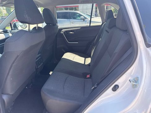Used 2024 Toyota RAV4 XLE FWD image 9