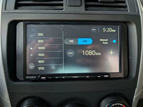 Used 2010 Toyota Corolla image 29