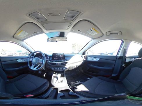 Used 2023 Kia Forte LXS image 42