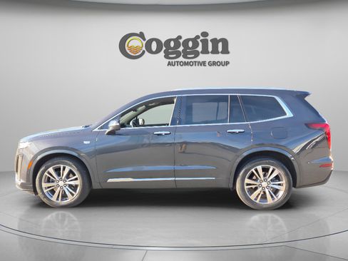 Used 2021 Cadillac XT6 Premium Luxury image 2