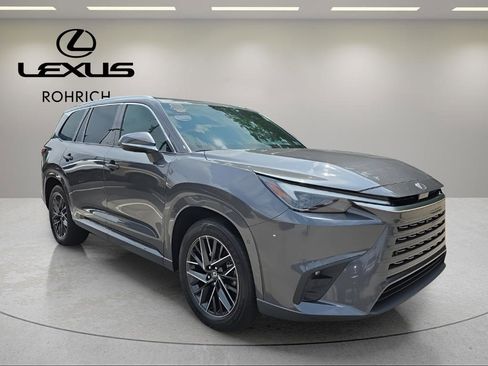 Used 2024 Lexus TX 350 AWD image 3