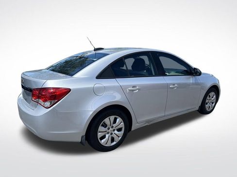 Used 2015 Chevrolet Cruze LS FWD image 43