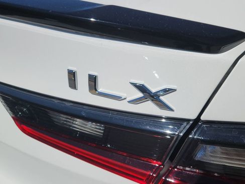 Used 2022 Acura ILX FWD image 13