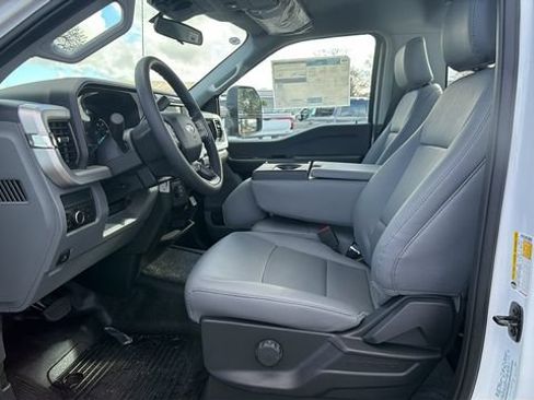 New 2026 Ford F350 XL w/ XL Driver Assist Package RWD image 9