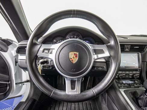 Used 2015 Porsche 911 Carrera image 17