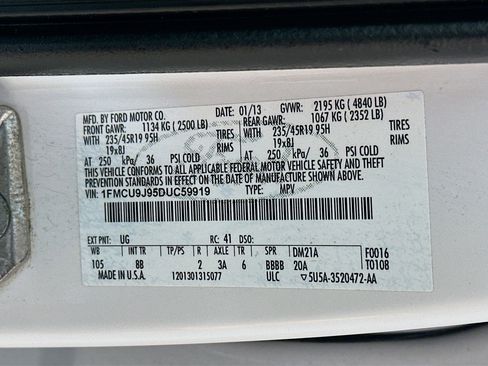 Used 2013 Ford Escape Titanium w/ Parking Technology Pkg image 31