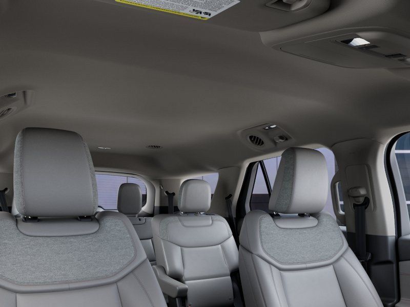 New 2027 Ford Explorer Active w/ Active Comfort Package RWD image 24
