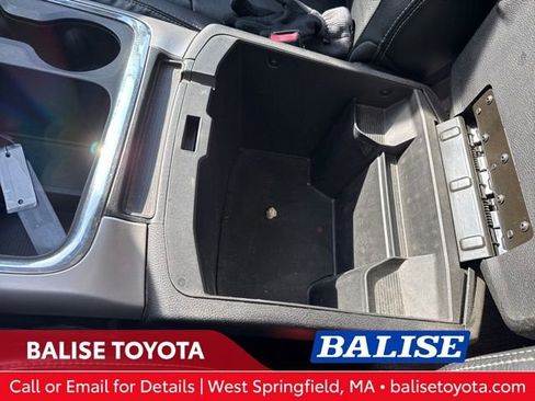 Used 2016 RAM 1500 Laramie w/ Convenience Group image 25