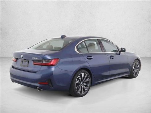 Certified 2024 BMW 330i Sedan w/ Convenience Package RWD image 7