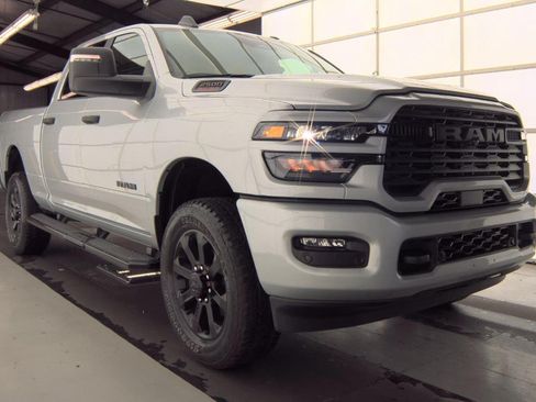 Used 2026 RAM 2500 Big Horn AWD/4WD image 2