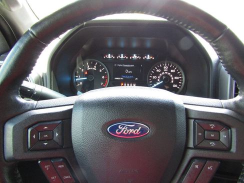 Used 2020 Ford F150 XLT w/ Equipment Group 302A Luxury AWD/4WD image 11