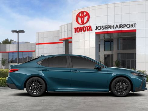 New 2026 Toyota Camry Hybrid AWD/4WD image 57