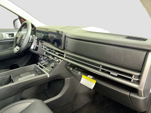 Used 2026 Hyundai Santa Fe SEL FWD image 28
