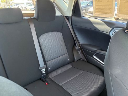 Used 2025 Kia Soul LX w/ LX Technology Package FWD image 30