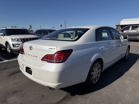 Used 2009 Toyota Avalon Limited image 13