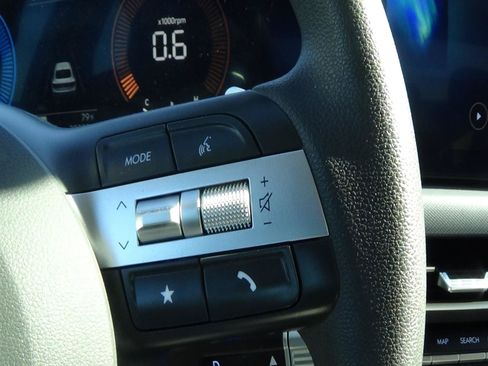 Used 2025 Hyundai Sonata SEL FWD image 21