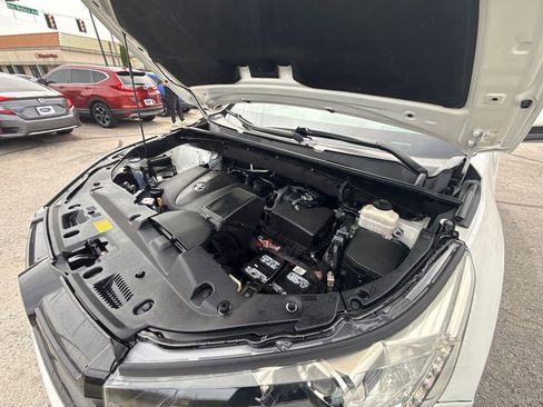 Used 2018 Toyota Highlander SE AWD/4WD image 23
