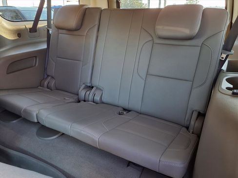 Used 2020 Chevrolet Suburban Premier image 22