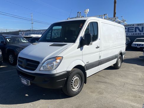 Used 2012 Mercedes-Benz Sprinter 2500 w/ Additional Battery Pkg image 2