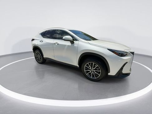 Used 2024 Lexus NX 250 FWD image 9