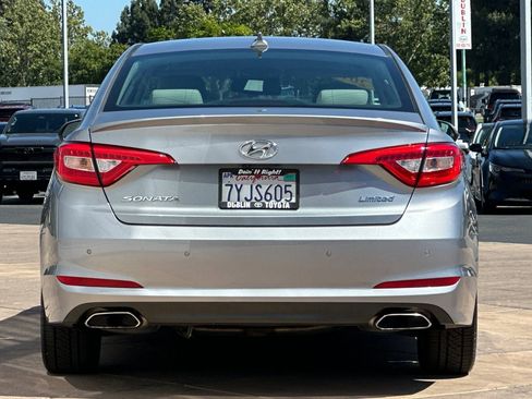 Used 2017 Hyundai Sonata Limited w/ Ultimate Package 04 FWD image 5