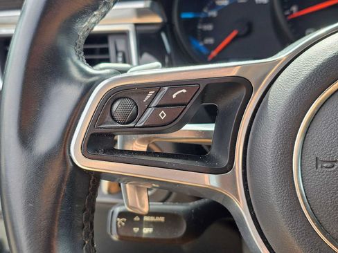 Used 2017 Porsche Macan AWD/4WD image 27