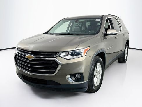 Used 2020 Chevrolet Traverse LT FWD image 1