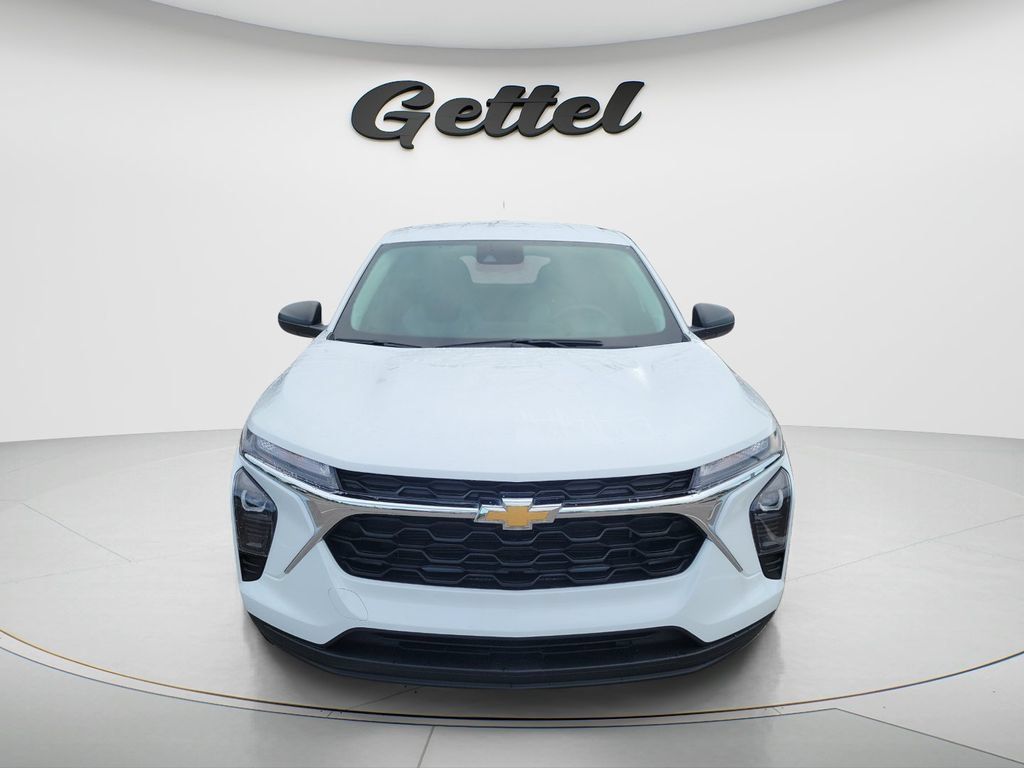 Used 2024 Chevrolet Trax LS FWD image 8