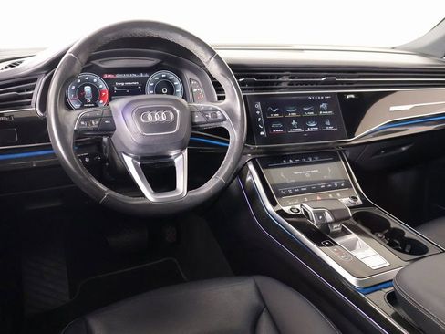 Used 2021 Audi Q8 Prestige w/ Prestige Package image 2