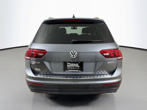 Used 2021 Volkswagen Tiguan SE AWD/4WD image 12
